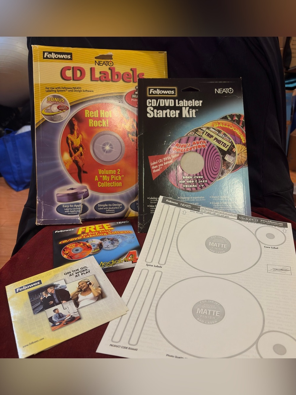 108 PCs Matte CD Labels+ CD/ DVD Labeler Starter Kit